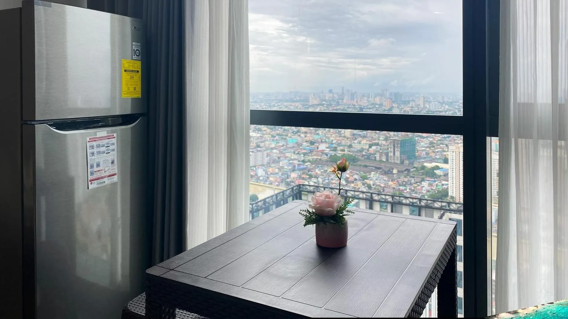 Century Spire Makati Aparthotel Makati City