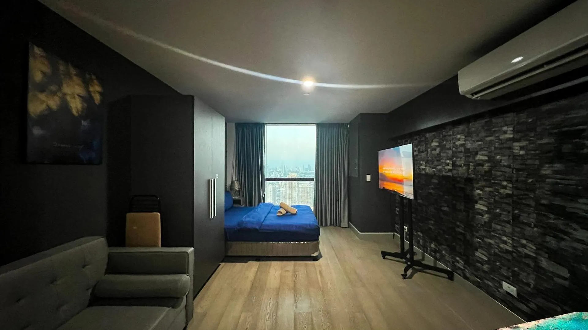 Century Spire Makati Aparthotel Makati City 0*,